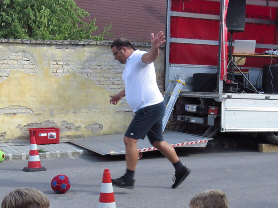 Bild: Volker Klug beim Anlauf.