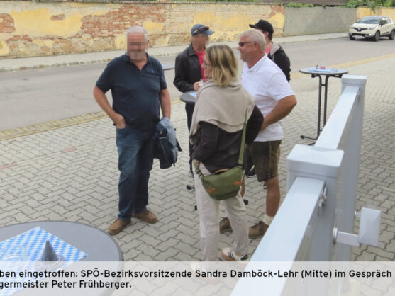 Bild: SPÖ-Bezirksvorsitzende Sandra Damböck-Lehr mit Bgm. Peter Frühberger