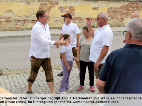 Bild: Abg. z. NR Rudolf Silvan wird von Bgm. Peter Frühberger beim Oktoberfest 2026 begrüßt